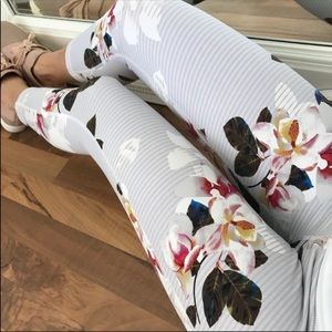 Spring Floral Workout Capri